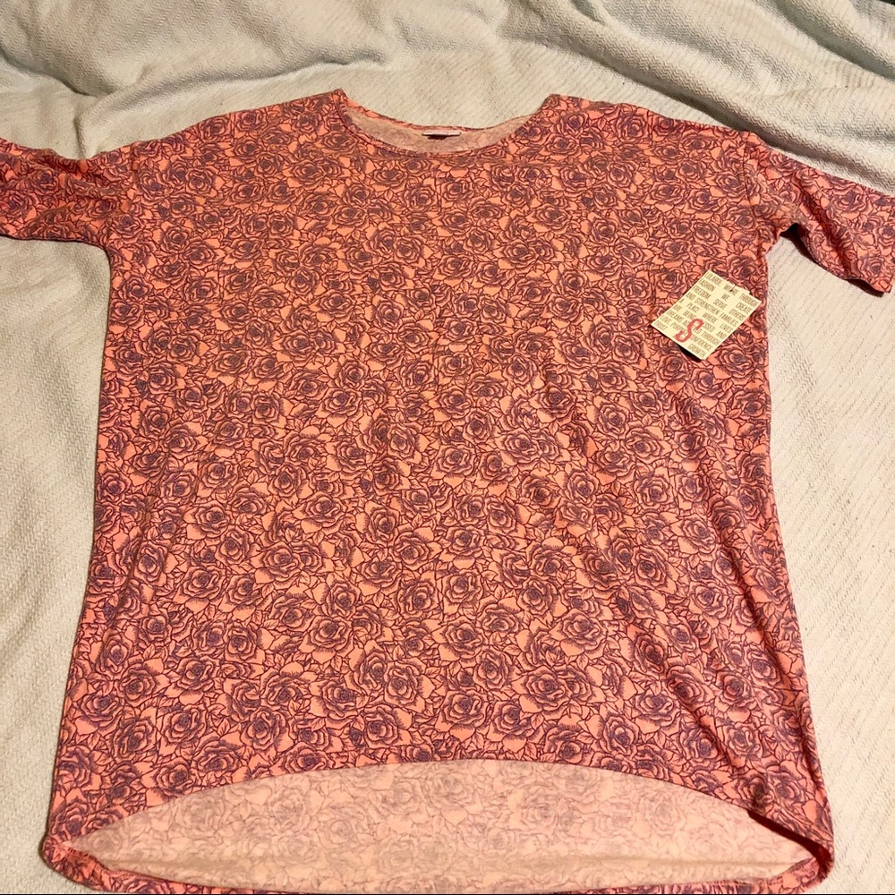 NWT Lularoe Irma Tee